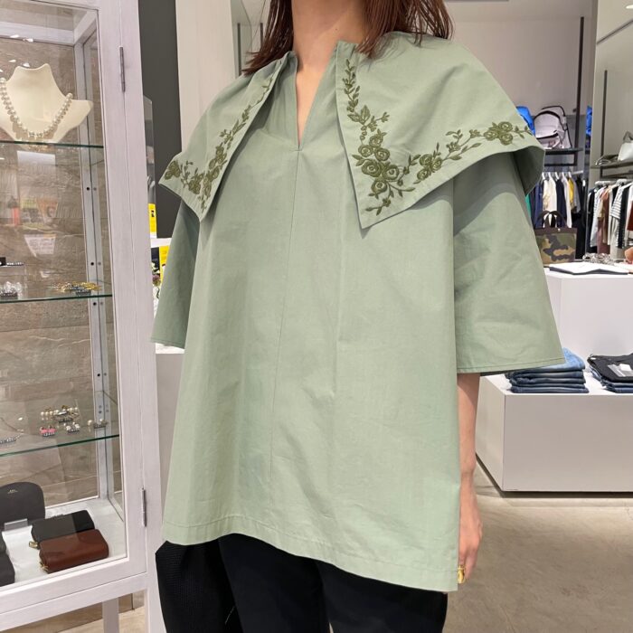 CLANE BIG COLLAR EMBROIDERY TOPS – COLDBECK ONLINE